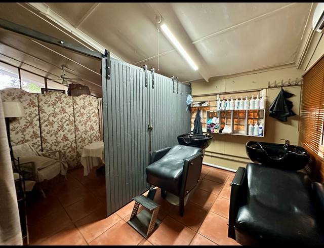 7 BEDROOM BED & BREAKFAST FOR SALE IN MEER EN SEE